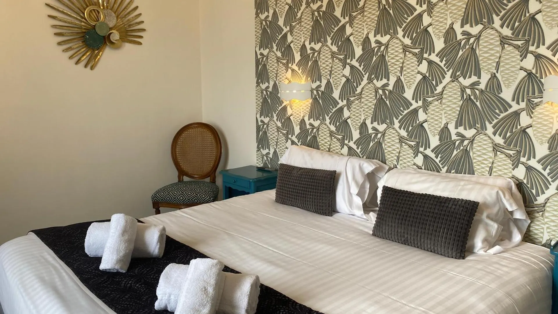 ***  Park Hotel Bellevue Tregastel France